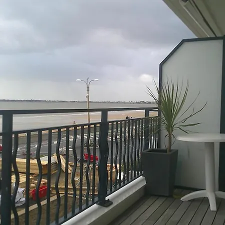 Apartment Ocean Bleu - Front De Et Balcon *